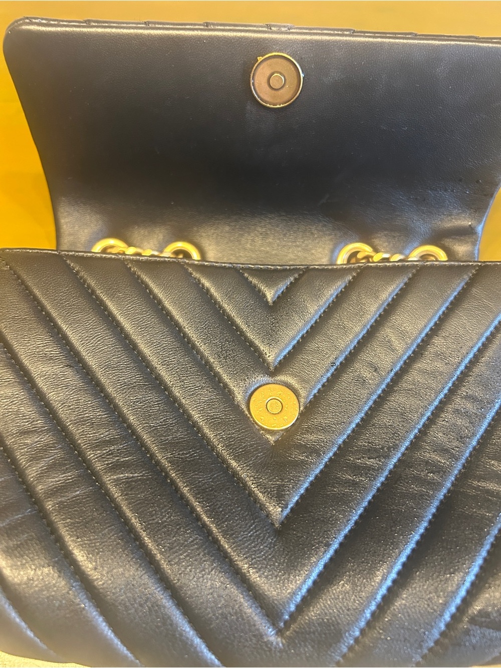 Quince Black Quilted convertible Crossbody Bag with Gold Chain - Picture 7 of 14